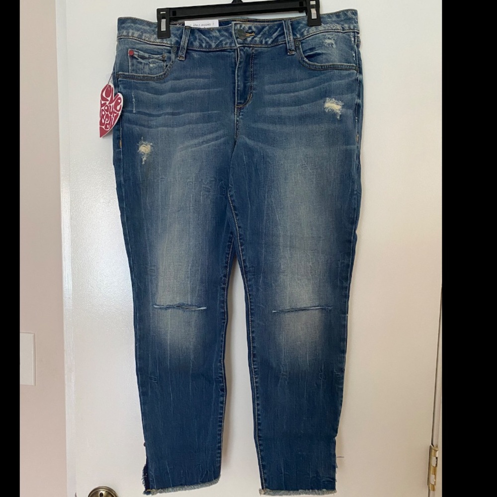 Jeans - Picture 1 of 3
